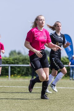 Bild 103 - B-Juniorinnen Pokalfinale SV Henstedt Ulzburg - SG Holstein Sued : 2:0